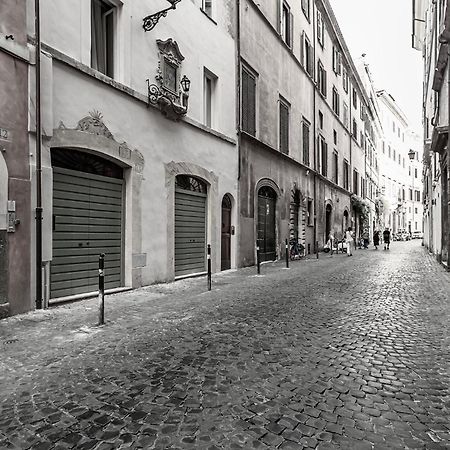 Old Monserrato In Campo De' Fiori Řím Exteriér fotografie