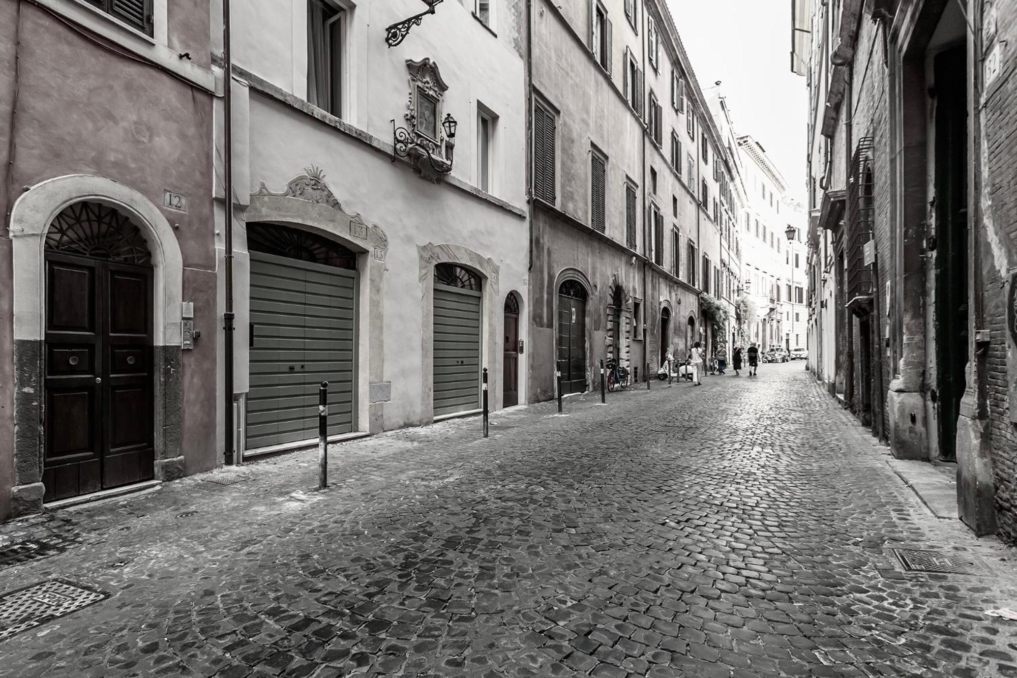 Old Monserrato In Campo De' Fiori Řím Exteriér fotografie